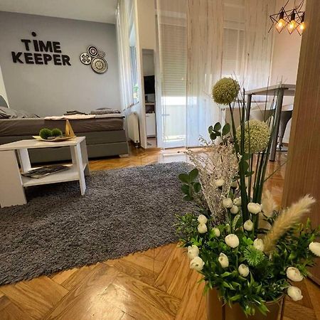 Ferienwohnung TIME KEEPER - SELF check in Osijek Exterior foto